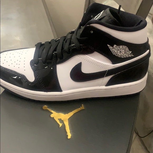 Air Jordans 1 mid se asw - Picture 2 of 5